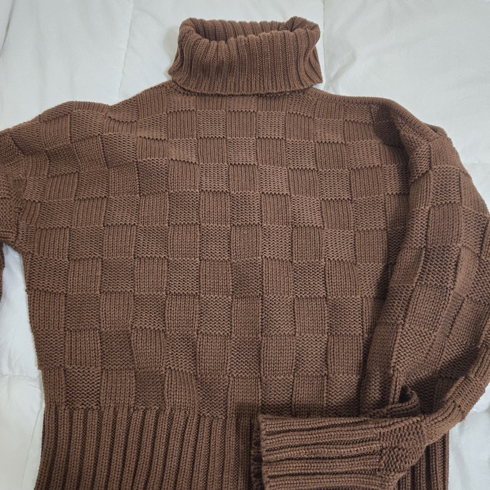 ASTR cutout turtleneck
